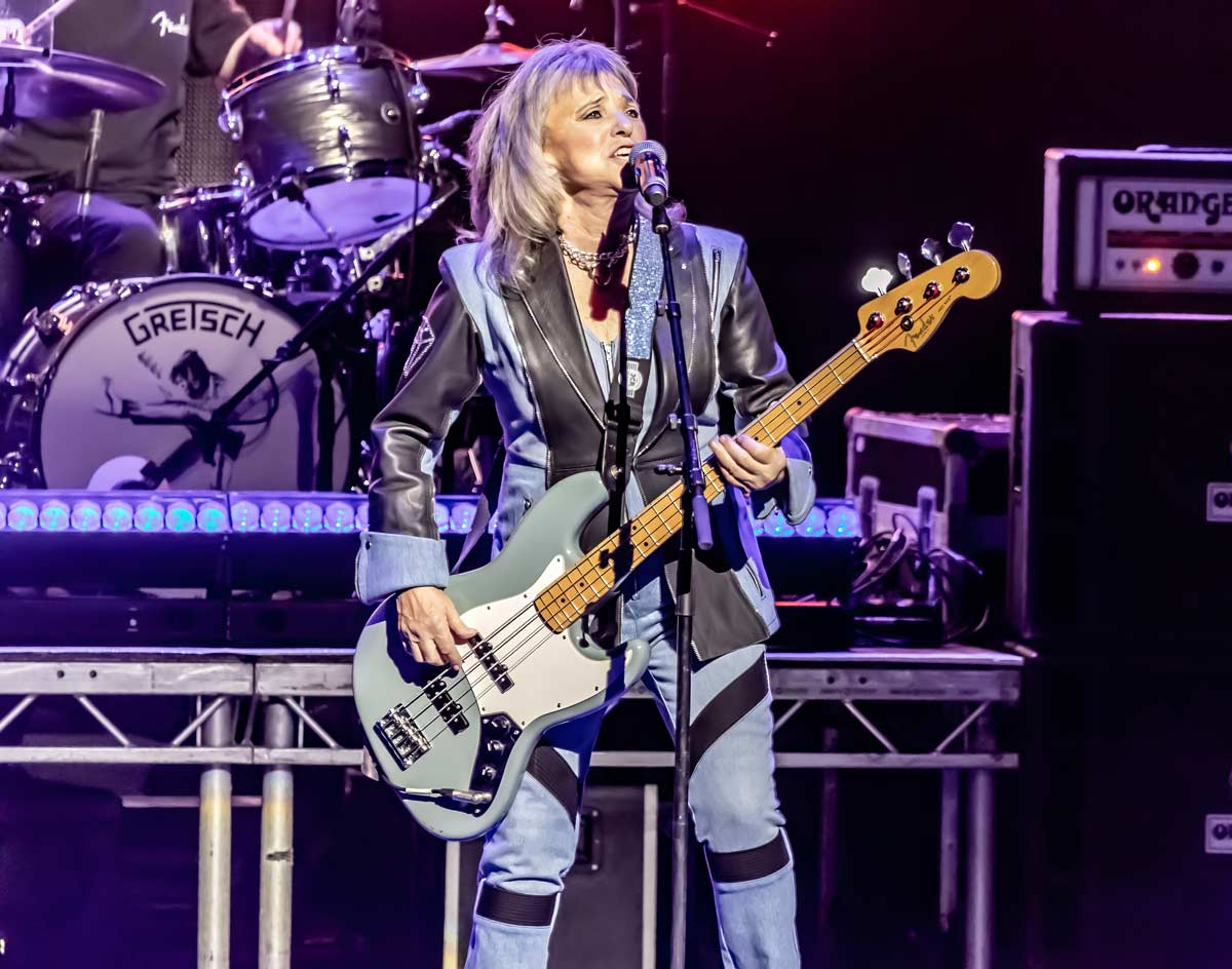 Suzi Quatro - The London Palladium - 13 November 2024. Photo: Robert Sutton/MetalTalk